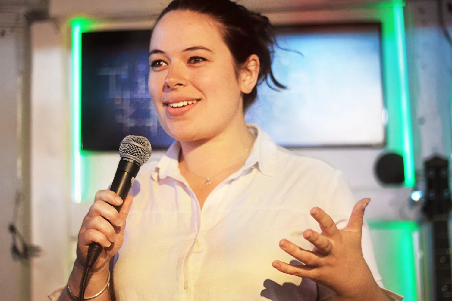 Camilla Gordon speaking to a group during a facilitated event